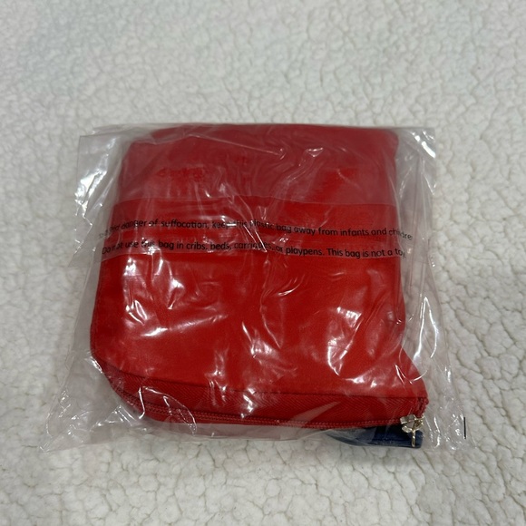 NEW Paravel Fold-up Backpack - Picture 3 of 5